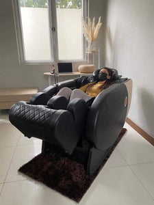 Iyashi Zero Gravity Massage Chair